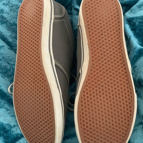 Vans - Picture 4 of 4